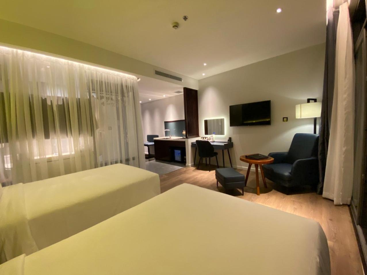 Newcc Hotel And Serviced Apartment Quảng Ngãi Buitenkant foto